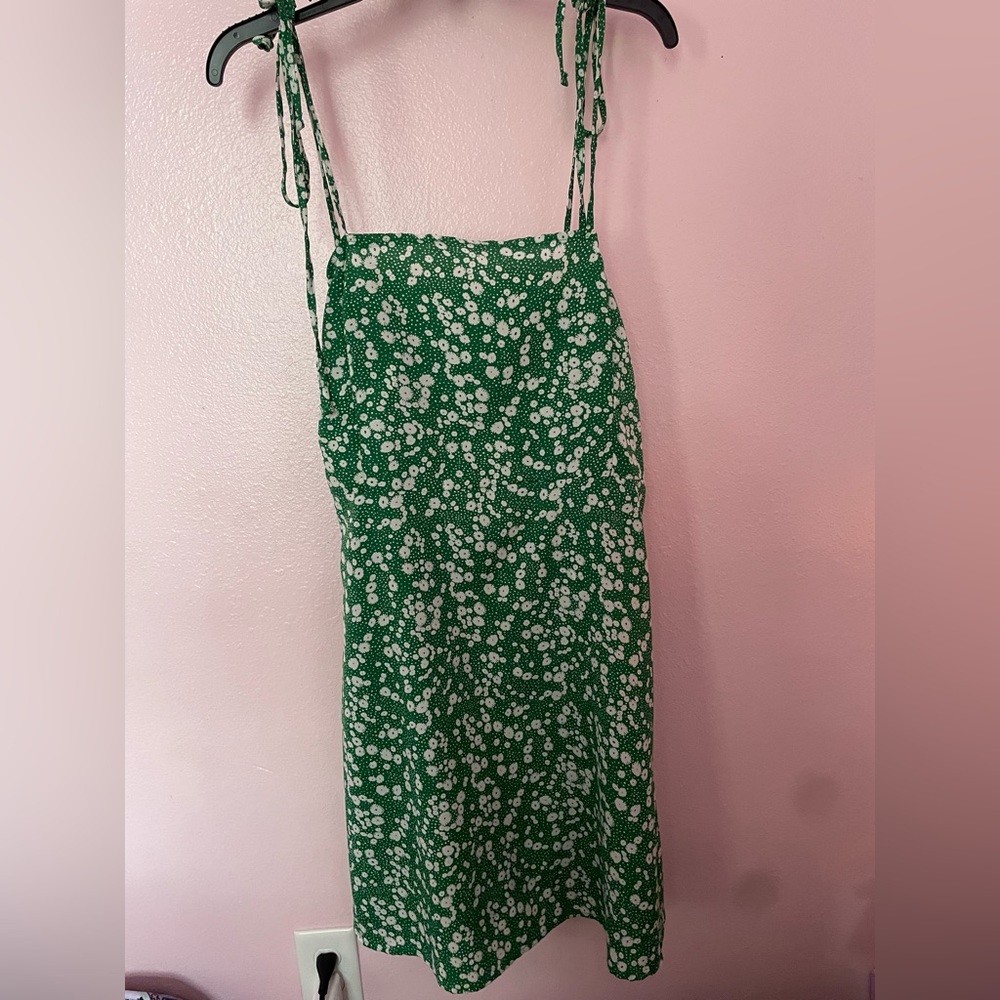 medium green shein sundress